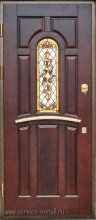 Дверь с витражной вставкой